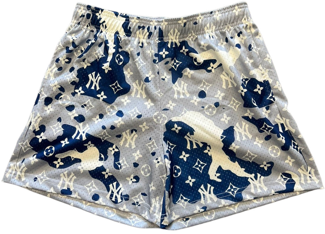 BRAVEST STUDIOS ‘LV | NY YANKEES MESH SHORTS